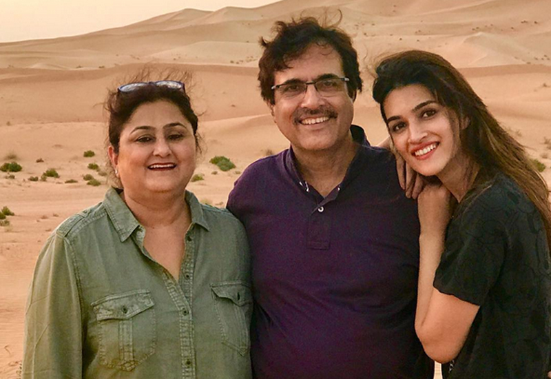 Geeta Sanon, Rahul Sanon, Kriti Sanon