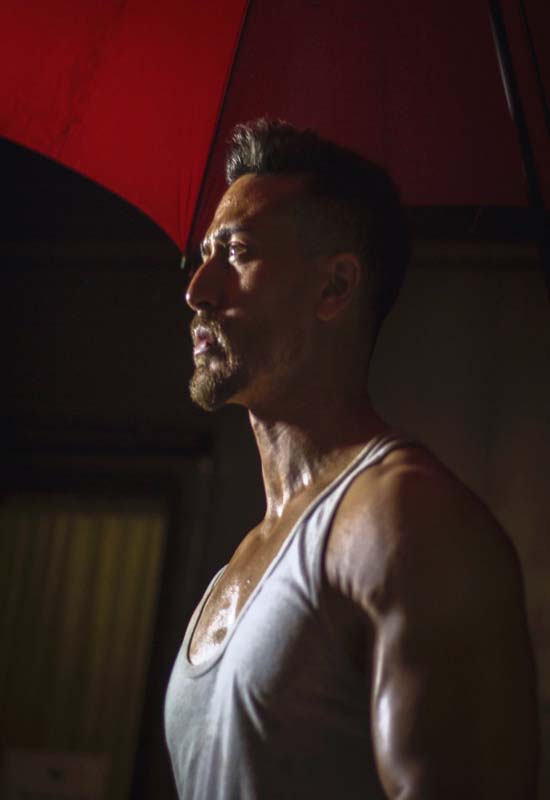 Tiger Shroff Baaghi 2 Look