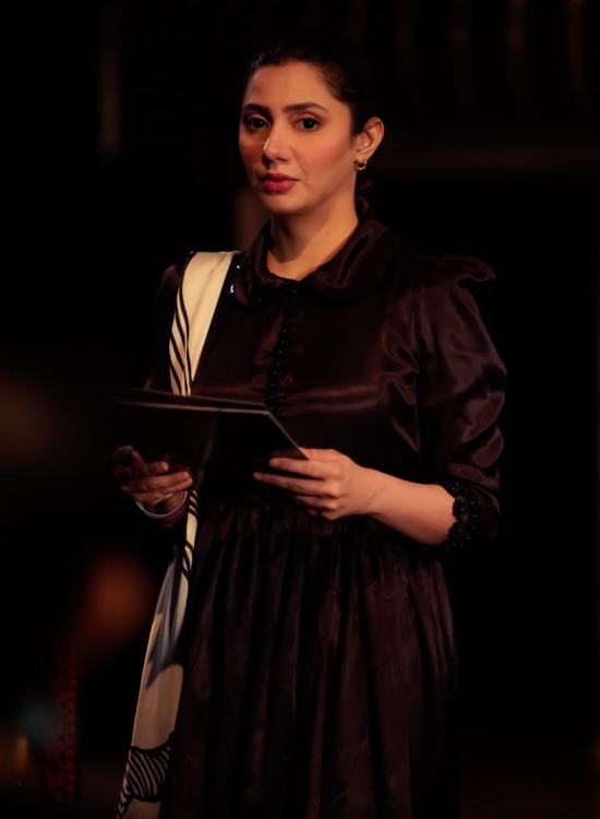 Mahira Khan to be part of Zee Theatre's ‘Yaar Julahay