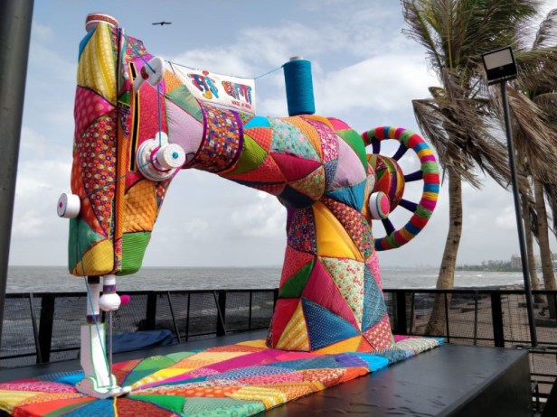 Bandstand- Sui Dhaaga Promotions - Yarn Bombing Iconic Mumbai Spots