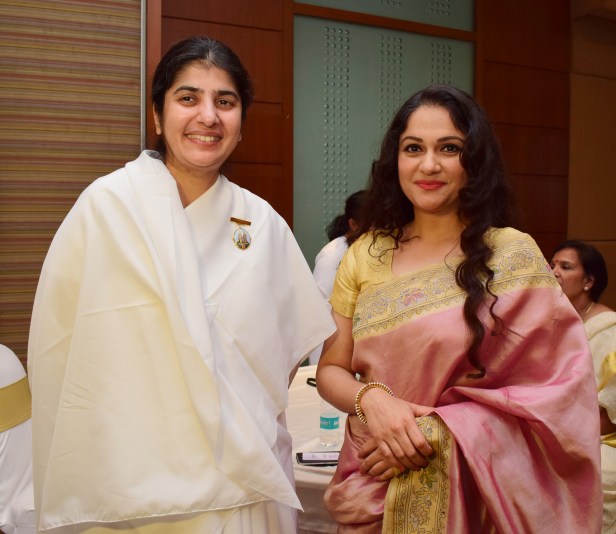 Brahmakumari Sister Shivani and Gracy Singh at Brahmakumari Sister Shivani's spiritual talk