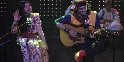 Tulsi Kumar and Jubin Nautiyal in Ta Chuma