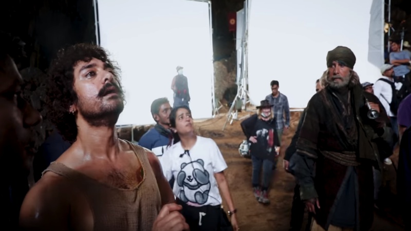 Amitabh Bachchan and Aamir Khan on sets of Thugs of Hindostan in Thailand