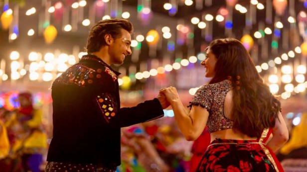 Aayush Sharma and Warina Hussain in Loveratri.