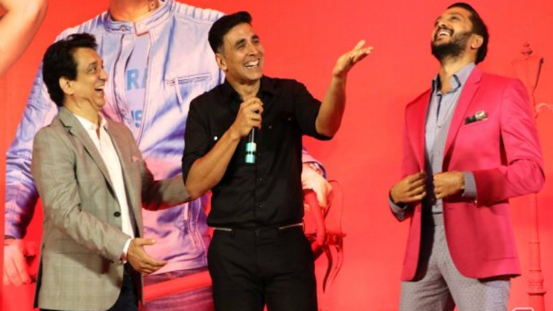 Sajid Nadiadwala, Akshay Kumar, Riteish Deshmukh at Housefull 3 event