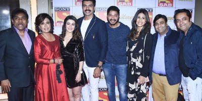 Jonny Lever, Ashvini Kalsekar, Shweta Gulati,Vipul Roy, Shreyas Talpade, Kishwer Merchantt, Kiku Sharad and Jayesh Thakkar