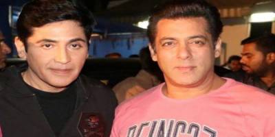 Aasif Sheikh with Salman Khan