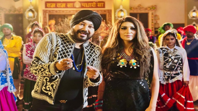 Daler Mehndi With Sapna Chaudhry