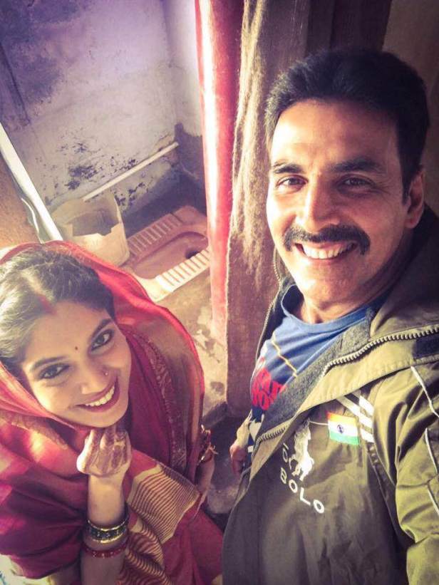 Toilet ek prem katha movie stills.jpg