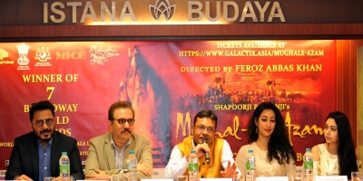 (L-R) Mughal-e-Azam team- Deepesh Salgia, Director Feroz Abbas Khan, Choreographer Mayuri Upadhya, actress Neha Sargam