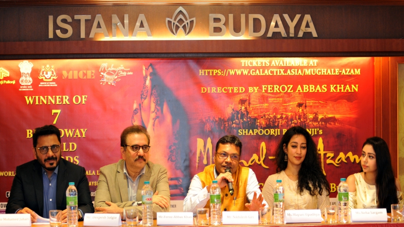 (L-R) Mughal-e-Azam team- Deepesh Salgia, Director Feroz Abbas Khan, Choreographer Mayuri Upadhya, actress Neha Sargam