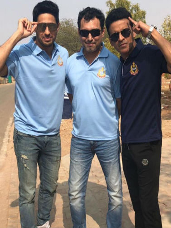 Team Aiyaary- Sidharth Malhotra, Neeraj Pandey, Manoj Bajpayee