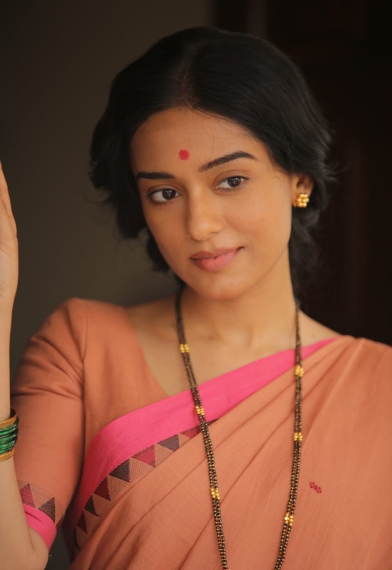 Amrita Rao as MeenaTai Thackeray