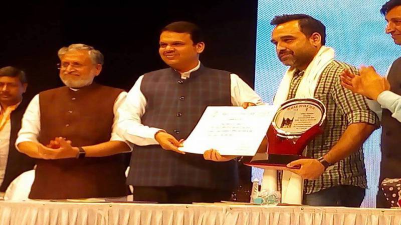 Pankaj Tripathi with Shri Devendra Fadnavis and Shri Susheel Modi