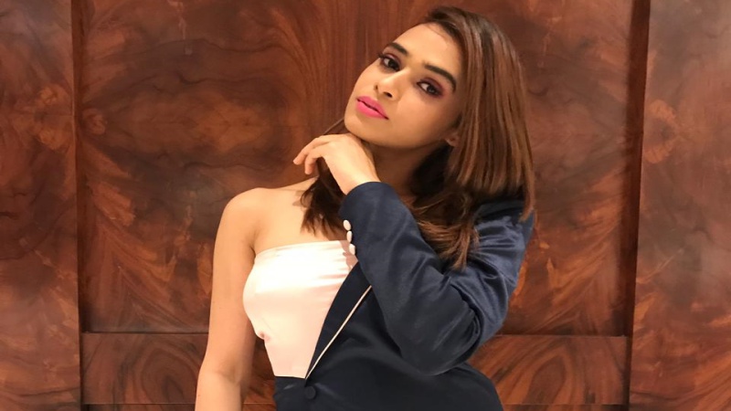 Shalmali Kholgade