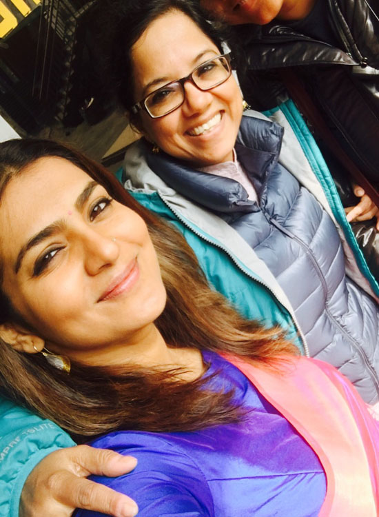Parvathy with Tanuja Chandra Qarib Qarib Singlle