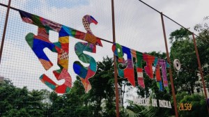 Matunga- Sui Dhaaga promotion- - Yarn Bombing Iconic Mumbai Spots