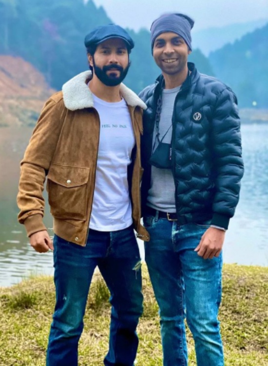 Abhishek Banerjee with Varun Dhawan on sets of Bhediya