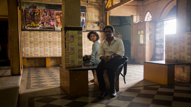 Sanya Malhotra with Nawazuddin Siddique in film Photograph