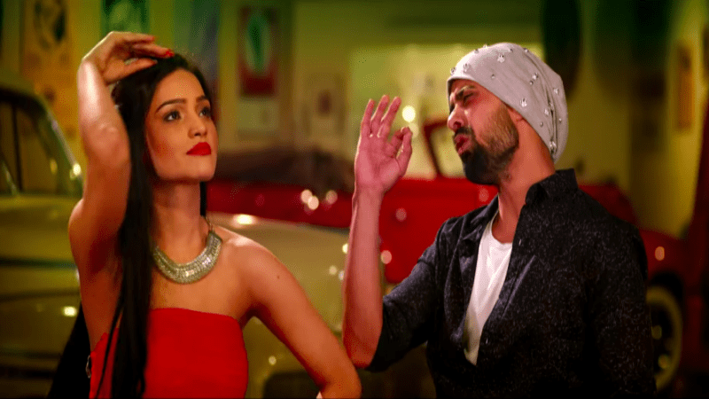 Rahul Bagga and Shrashti Maheshwari on sets of Shaadi Teri Bajayenge Hum Band!