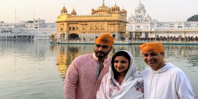 Arjun Kapoor, Parineeti Chopra and Vipul Amrutlal Shah at Golden Temple