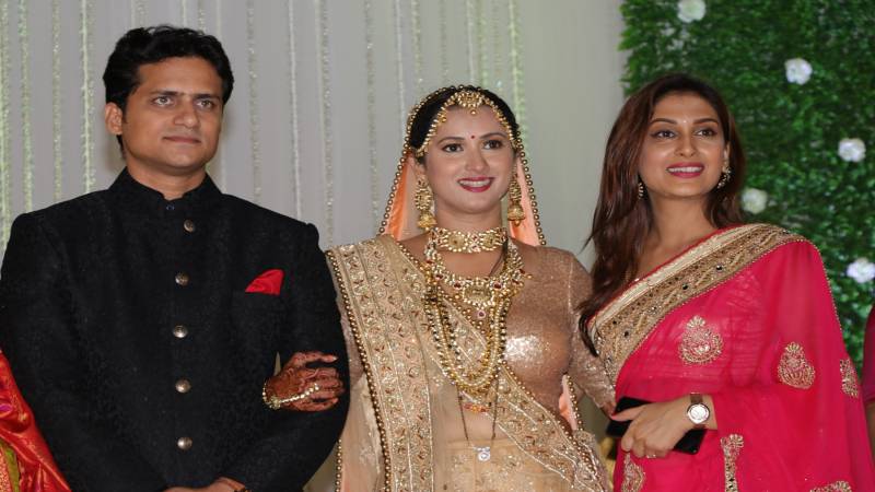 Pooja Welling with Ketan Naik and friend