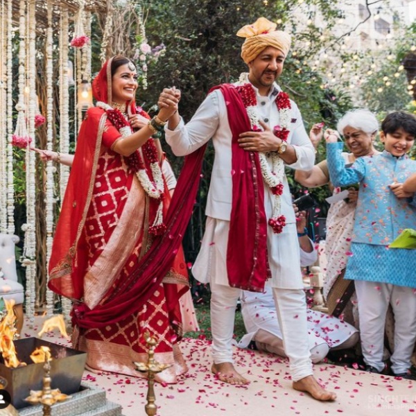 Dia Mirza and Vaibhav Rekhi during their wedding