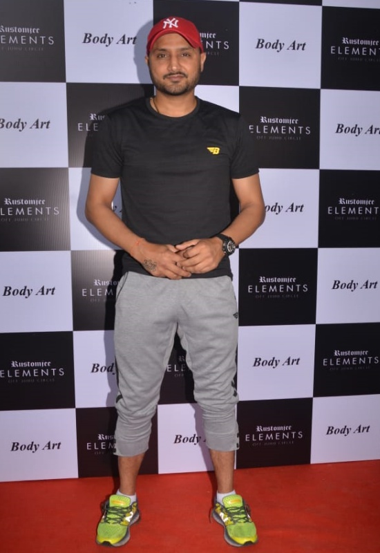Harbhajan Singh at Nawaz Modi Singhania's custom-designed gym Body Art