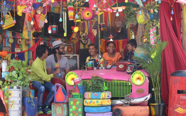 Jackky Bhagnani with Scrappy News service anchors and Reporters