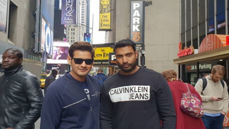 Mahesh Babu with Trainer Satish Paryada in New York