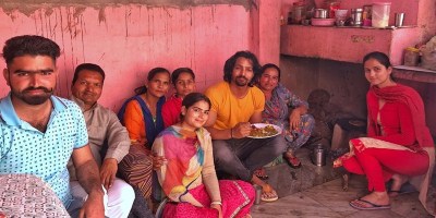 Harshvardhan Rane having food with local of Chandigarh, Paltan shooting diaries