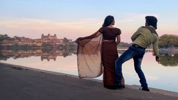 Fatima Sana Shaikh and Rajkummar Rao shooting in Bhopal for Anurag Basu's next