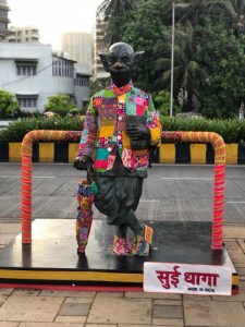 Common Man, Worli -Yarn Bombing Iconic Mumbai Spots