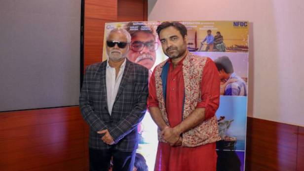 Sanjay Mishra and Pankaj Tripathi at Angrezi Mein Kehte Hain trailer launch