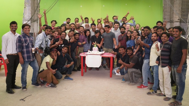 Shonali Bose, Farhan Akhtar, Siddharth Roy Kapur and team of The Sky Is Pink celebrates it's wrap up