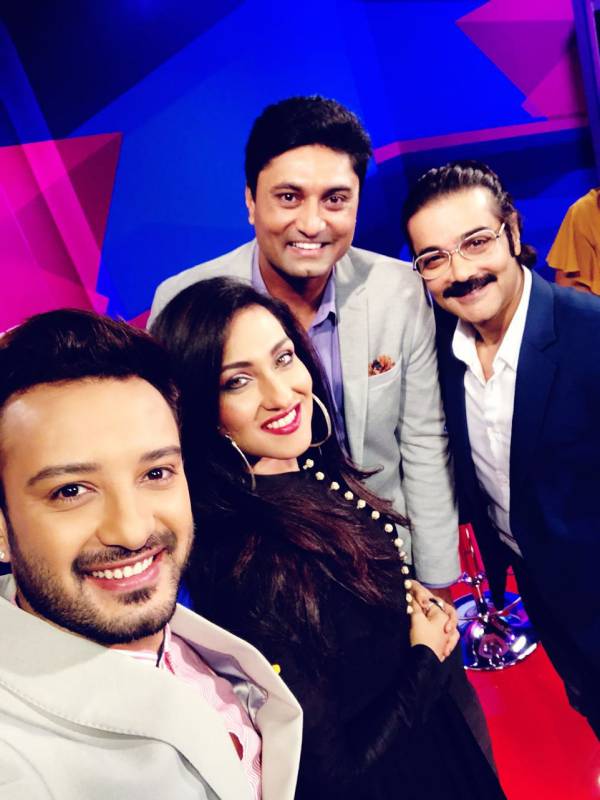 Prosenjit Chatterjee and Rituparna Sengupta at Kent Cricket Live, Jalsha Movies