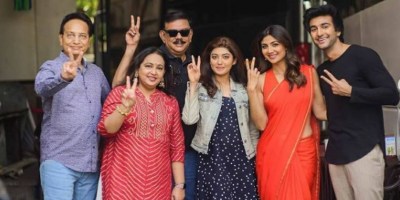 Team Hungama 2 - Ratan Jain, Sanchita Chatterjee, Priyadarshan, Pranitha Subhash, Shilpa Shetty Kundra and Meezaan