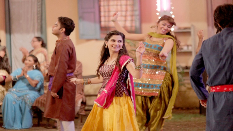 Aisha Ahmed, 3 Storeys song Raasleela
