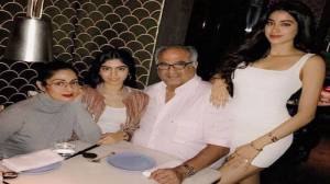 Sridevi, Khushi, Boney Kapoor and Janhvi