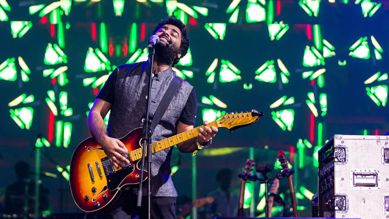 Arijit Singh at Comio EVC MUMBAI 2017