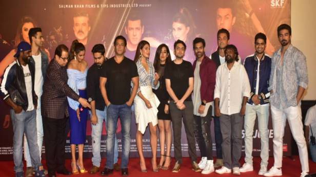 Sreerama Chandra, Remo D'souza, Freddy Daruwala, Ramesh Taurani, Daisy Shah, Salman Khan,Vishal Mishra, Jacqueline Fernandez, Iulia Vantur, Bobby Deol Neha Bhasin, Meet Brothers, Jonita Gandhi, Saqib Saleem and Team Race 3 at Race 3, Allah Duhai Hai song launch