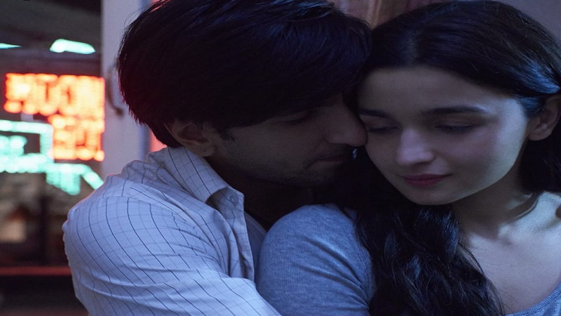 Ranveer Singh and Alia Bhatt in Gully Boy
