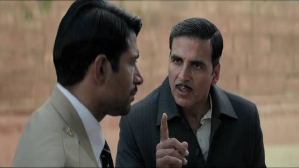 Vineet Kumar Singh and Akshay Kumar in Gold