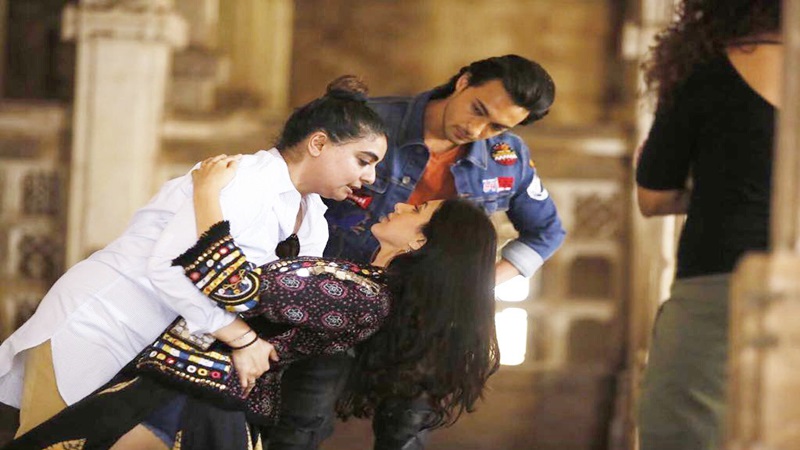 Vaibhavi Marchant, Aayush Sharma, Warina Hussain, Loveratri