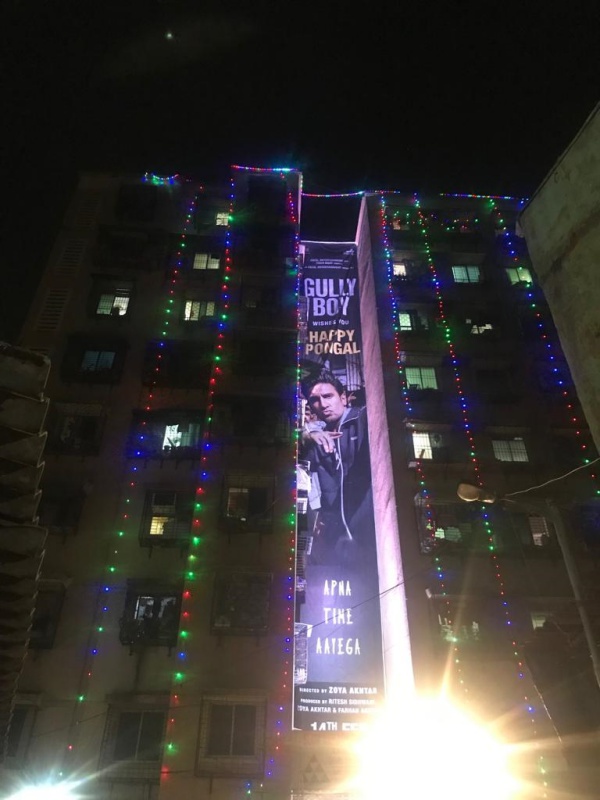 Fans celebrate Pongal with Gully Boy in Dharavi