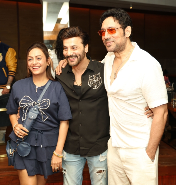 Ashita Shawan, Shailesh and Hrishikesh Pandey