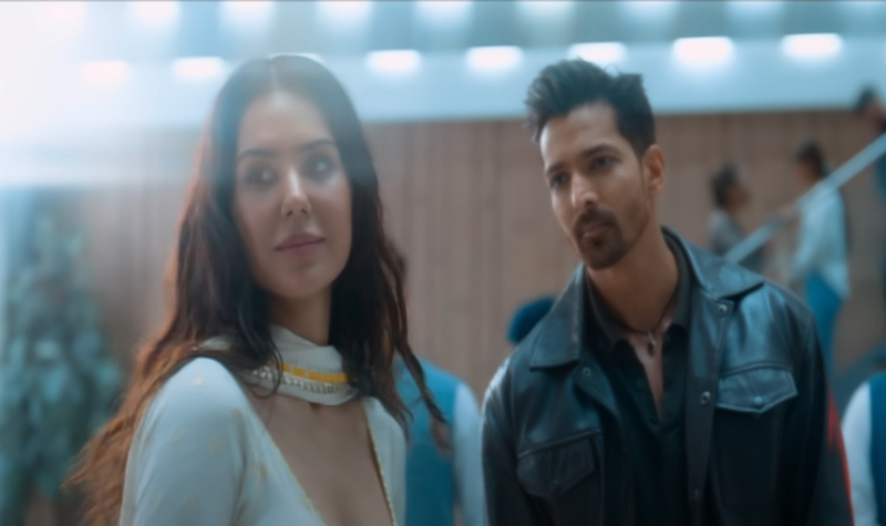 Harshvardhan Rane and Sonam Bajwa in song Mera Hua