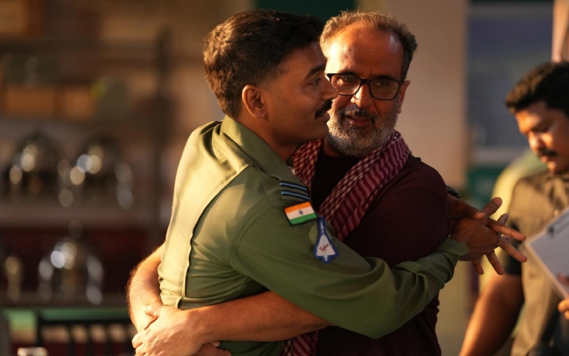 Dhanush and Aanand L Rai on sets of Tere Ishq Mein