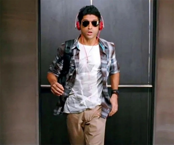 Farhan Akhtar in Dil Chahta Hai