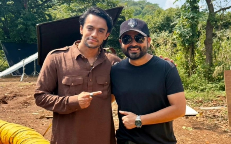 Hirav Mehta with Aditya Dhar on sets of Dhurandhar 1
